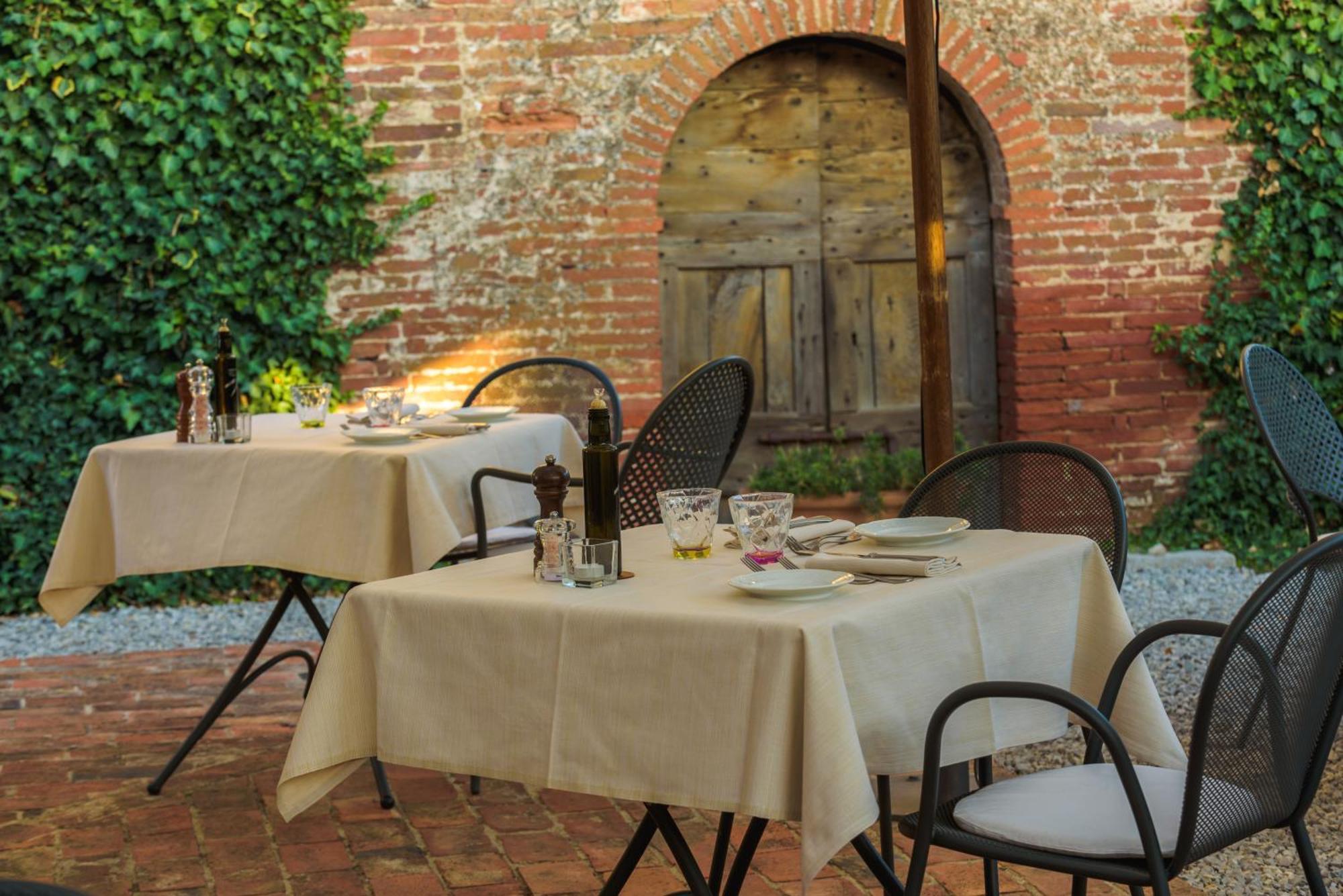 Relais La Leopoldina Hotel Бетоле Екстериор снимка