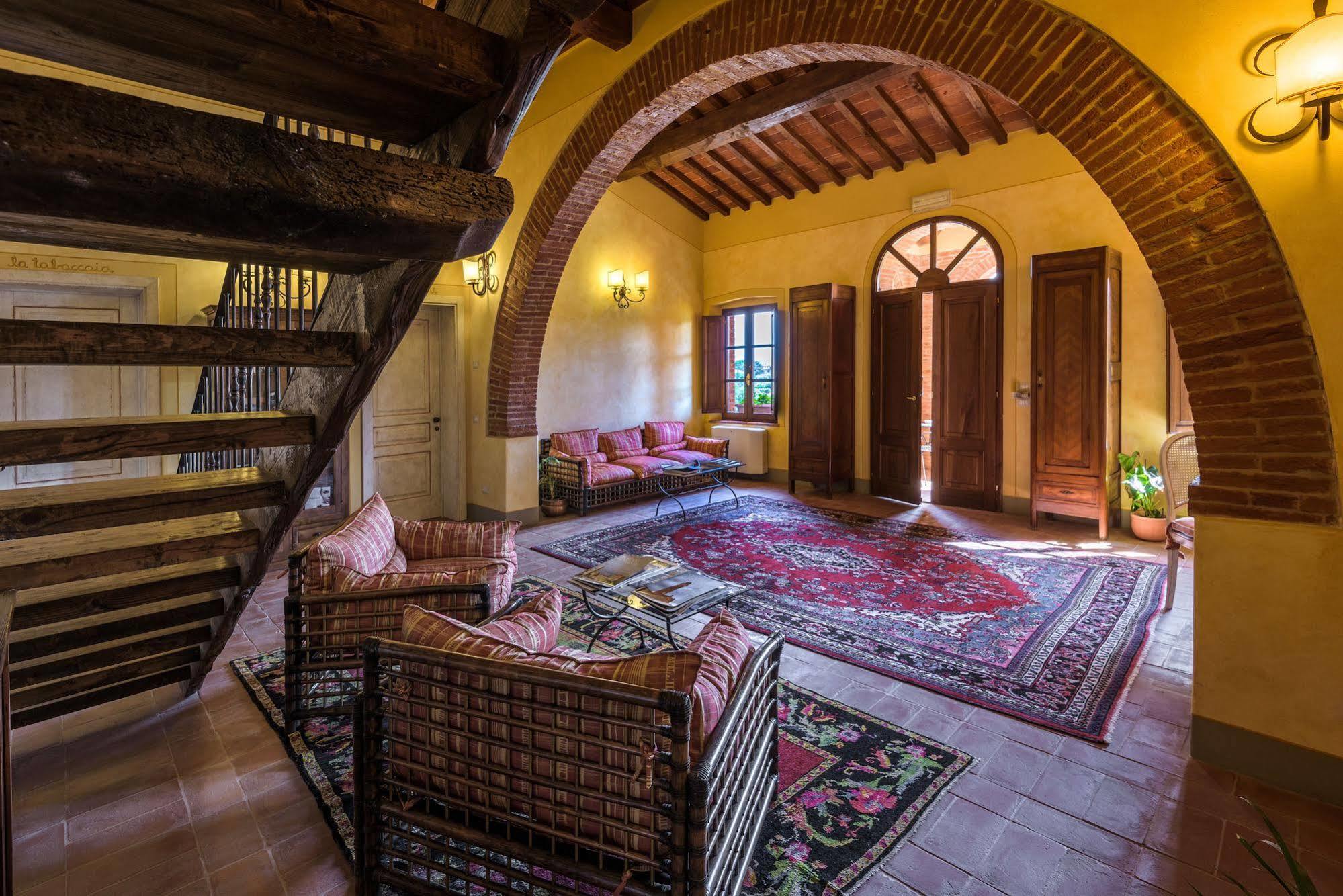 Relais La Leopoldina Hotel Бетоле Екстериор снимка